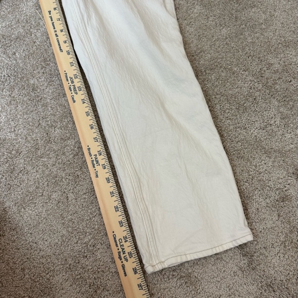 Abercrombie & Fitch Straight Ultra High Rise Off White Jeans Sz 31/12S - Picture 9 of 10